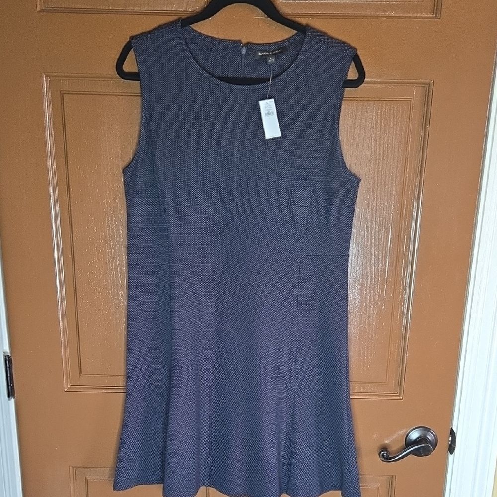 Banana Republic-Blk/white small polka dot stretchy dress sleeveless Sz L NWT.